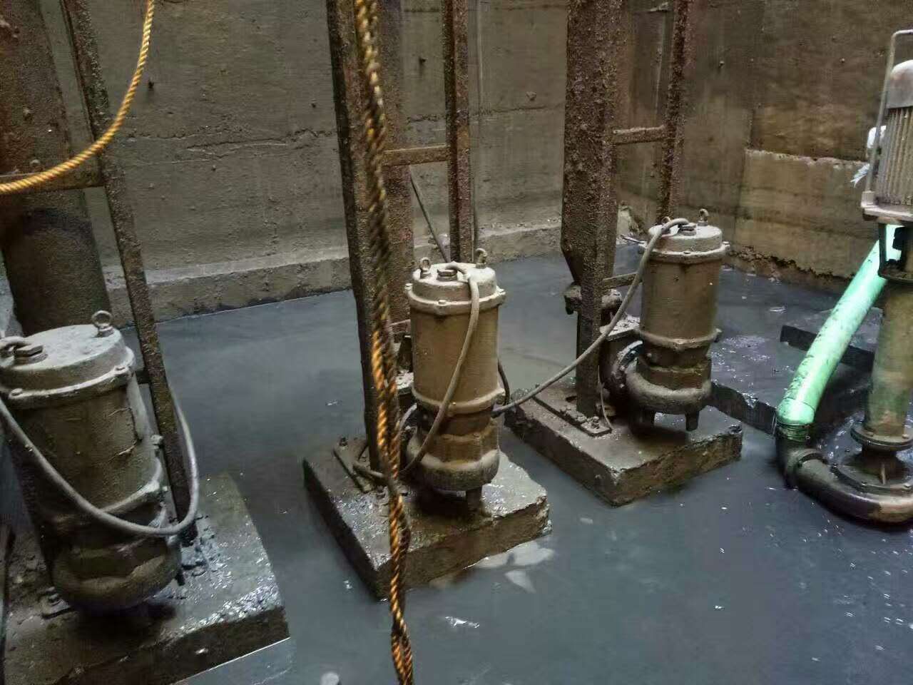 昭觉污水池清理